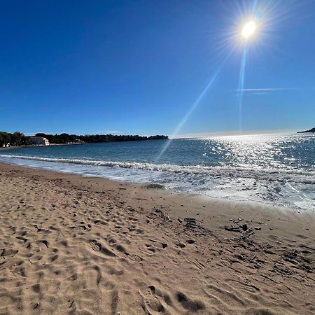 Village Cap Esterel, Piscine, Plage Saint-Raphaël Екстериор снимка