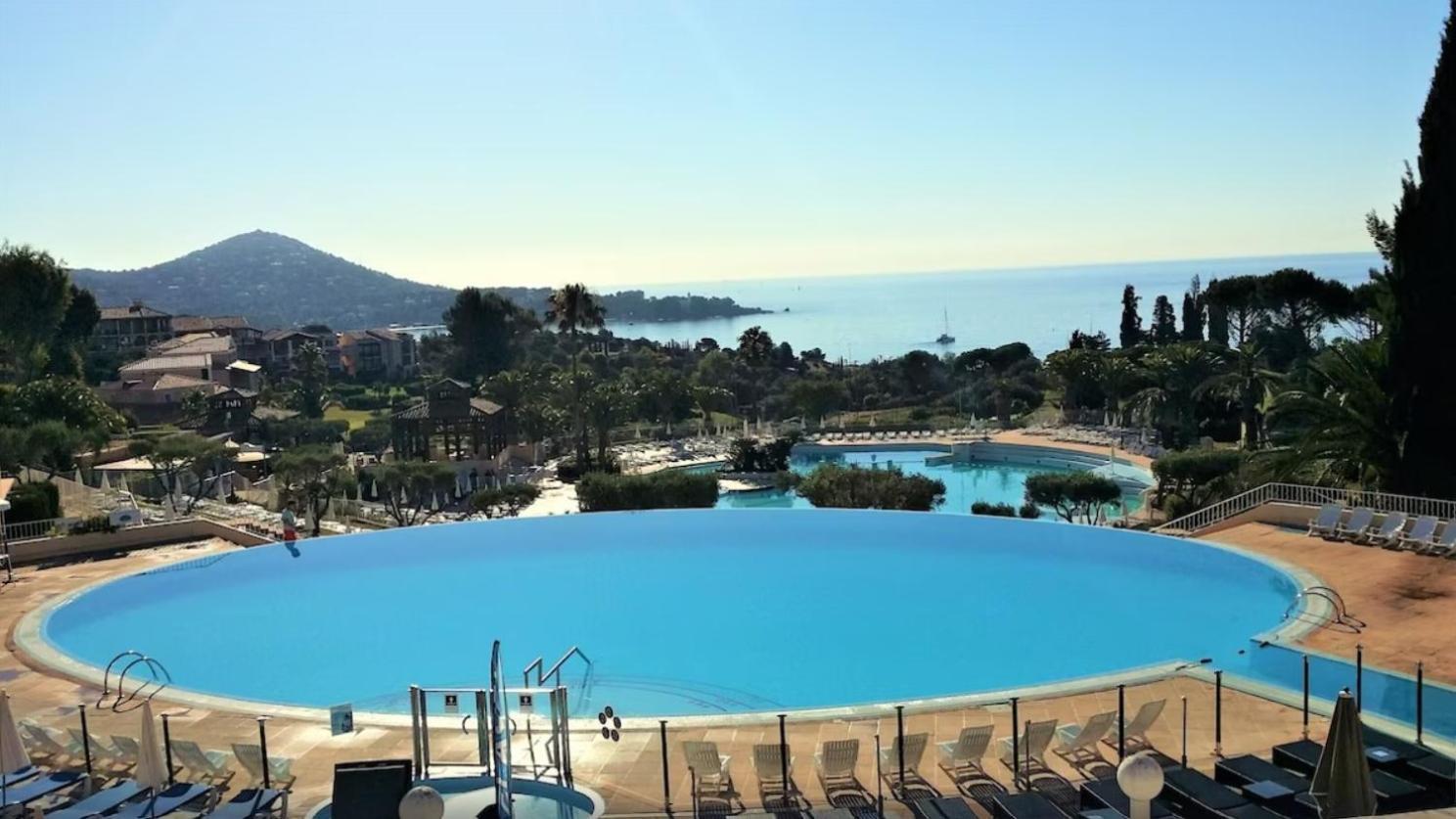 Village Cap Esterel, Piscine, Plage Saint-Raphaël Екстериор снимка