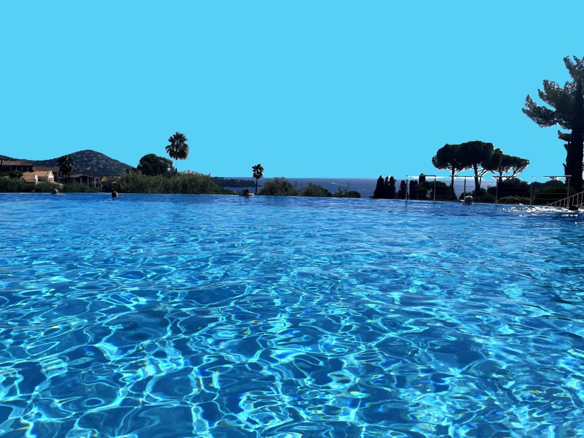 Village Cap Esterel, Piscine, Plage Saint-Raphaël Екстериор снимка
