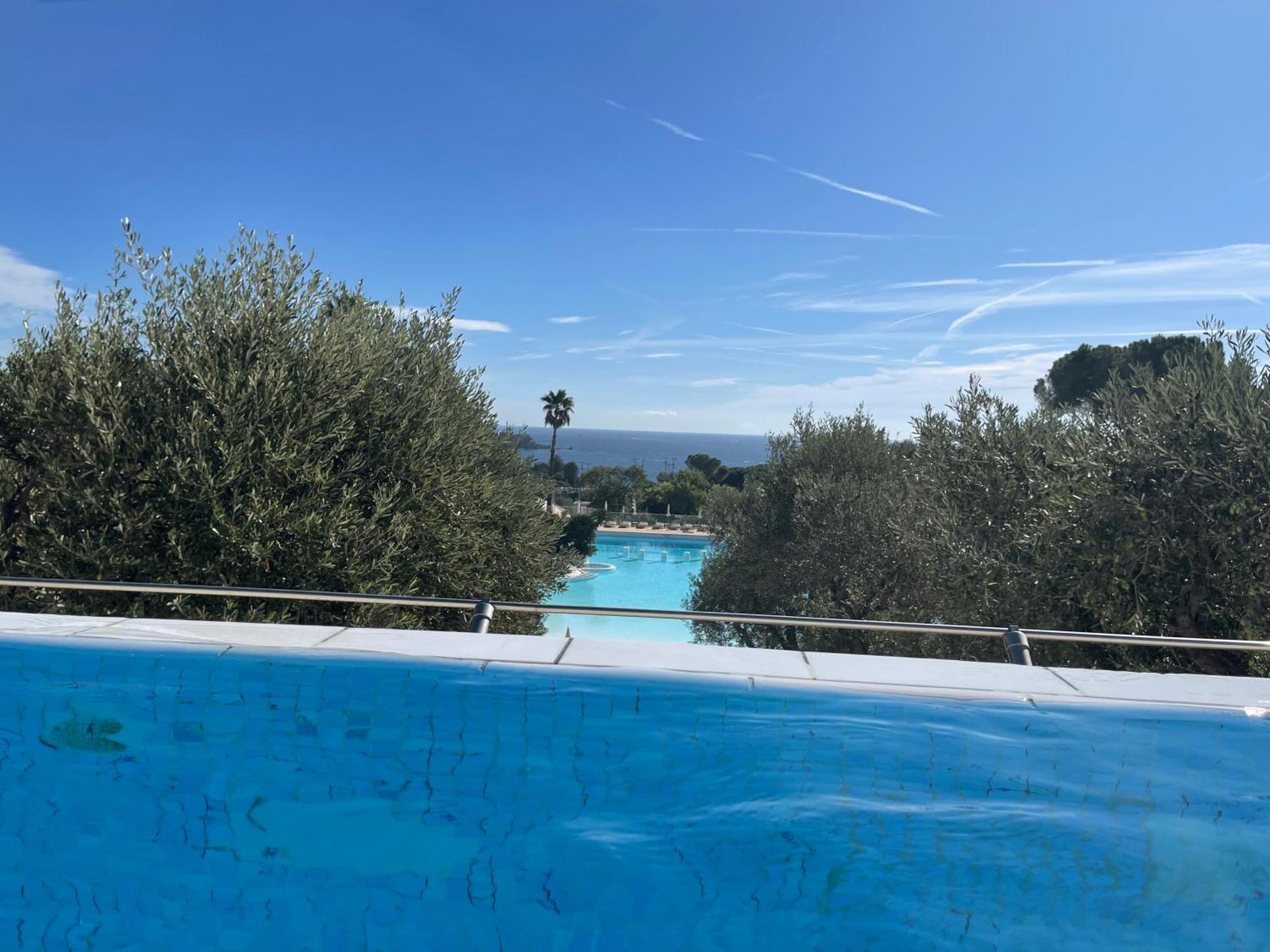 Village Cap Esterel, Piscine, Plage Saint-Raphaël Екстериор снимка